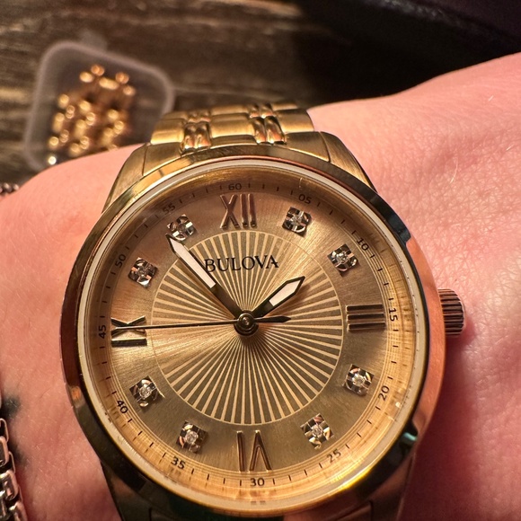 Diamond Bulova watch - Picture 3 of 6